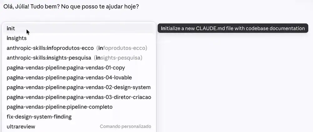 Lista de comandos do Claude aberta com o comando init no topo e a descrição Initialize a new CLAUDE.md file with codebase documentation