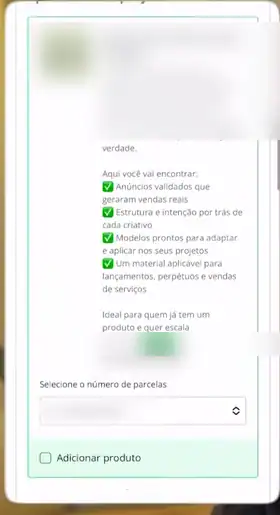 Checkout com a descrição do produto, os itens que a pessoa recebe e o campo para escolher parcelas